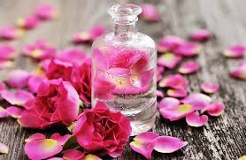اگر در خواب بوي گلاب استشمام کرديد خوب است و خبري خوش به شما مي رسد.